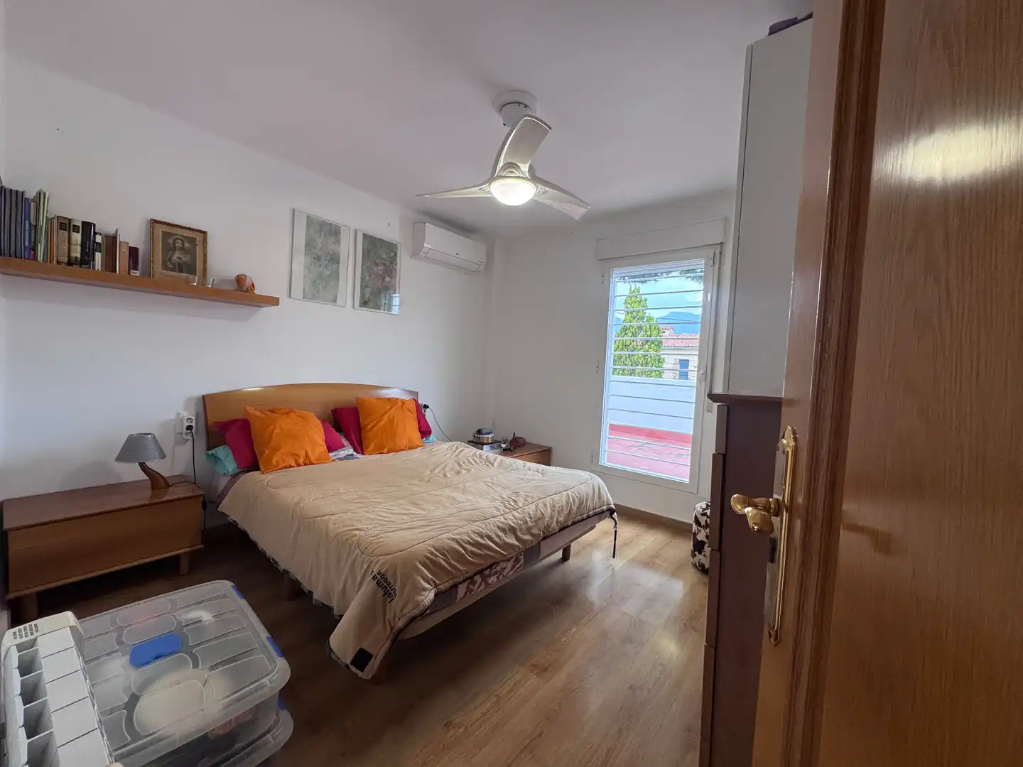 Habitación de Casa adosada en venta en Benicasim / Benicàssim con Aire acondicionado, Calefacción y Jardín privado