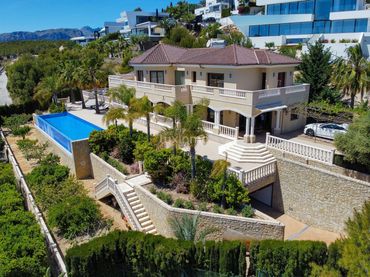 Villa con balcone in vendita a La Fustera