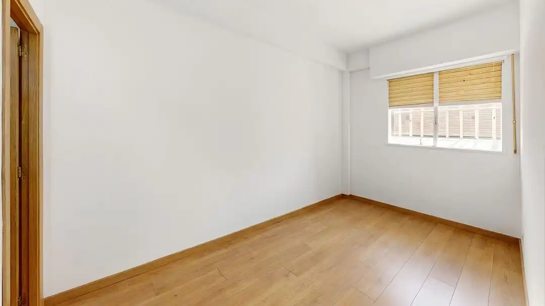 Schlafzimmer von Wohnung zum Verkauf in Madrid mit Klimaanlage und Heizung