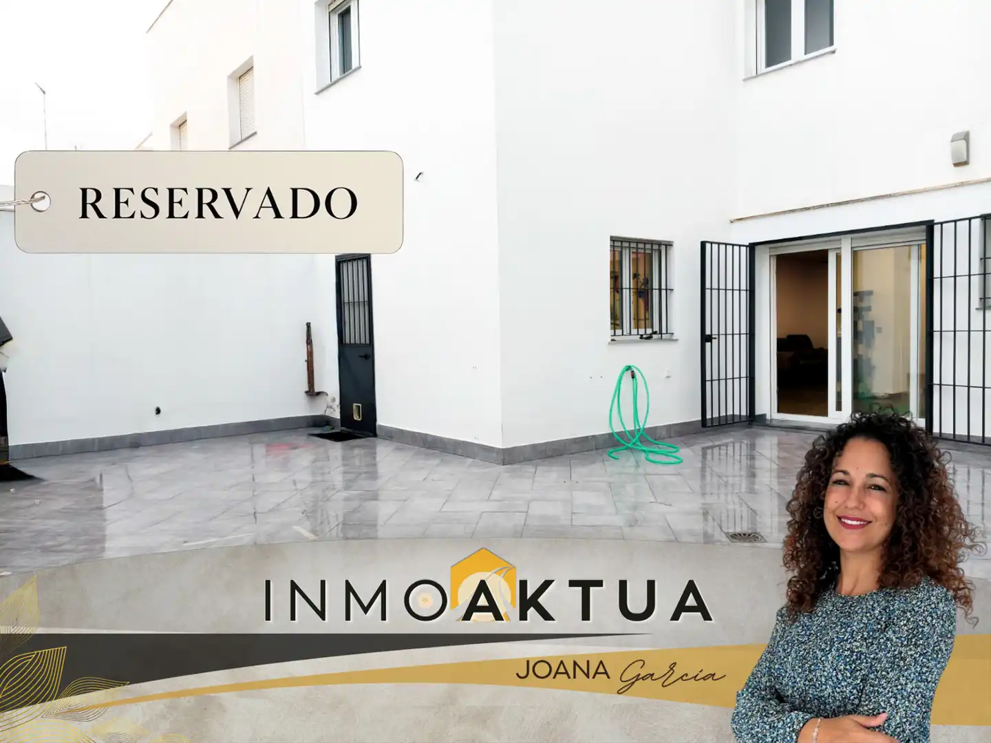 Vista exterior de Casa o xalet en venda en Chiclana de la Frontera amb Aire condicionat, Parquet i Terrassa