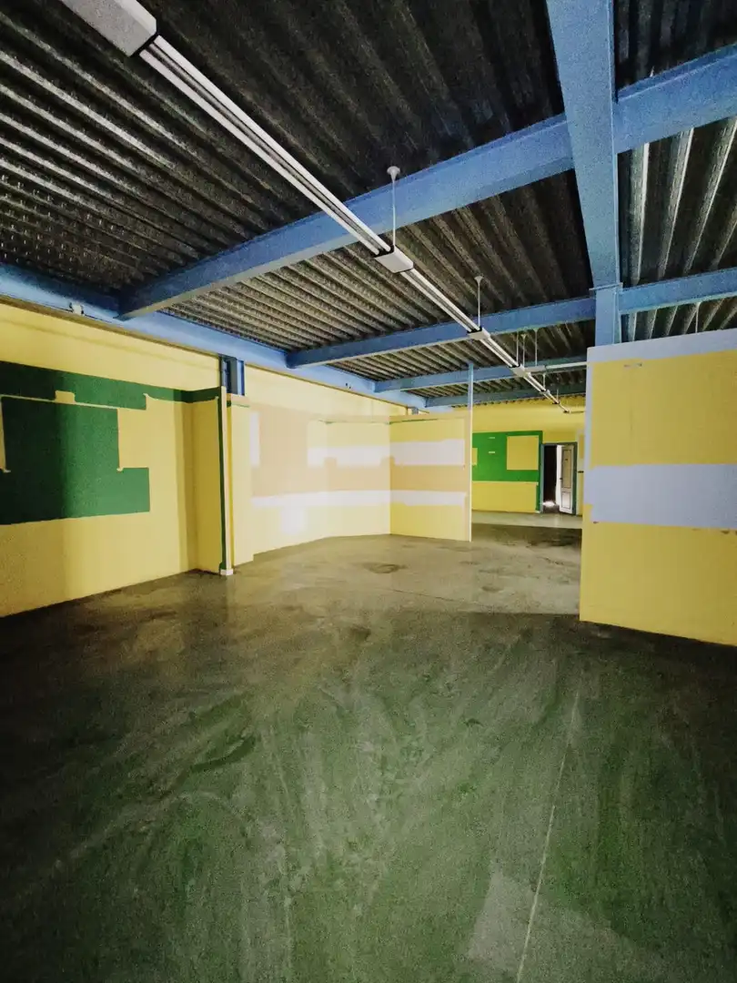 Industrial buildings for sale in Gines
