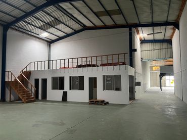 Nau industrial de lloguer a Campus Norte - San Caetano