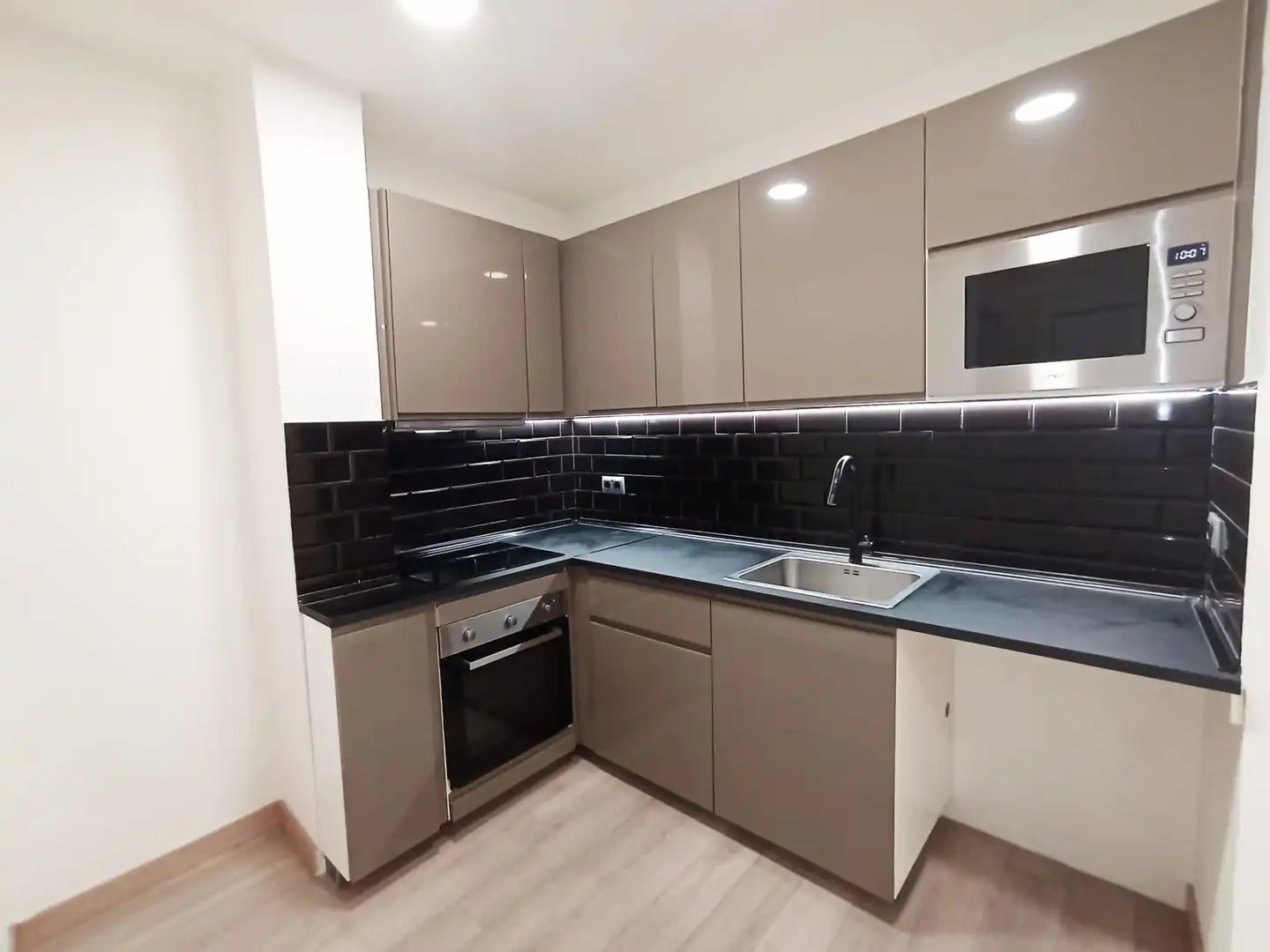 Flat for rent in Vall, Barri del Centre