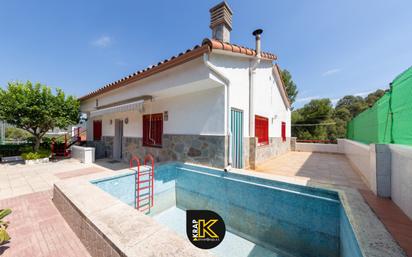 Vista exterior de Casa o xalet en venda en Terrassa amb Terrassa