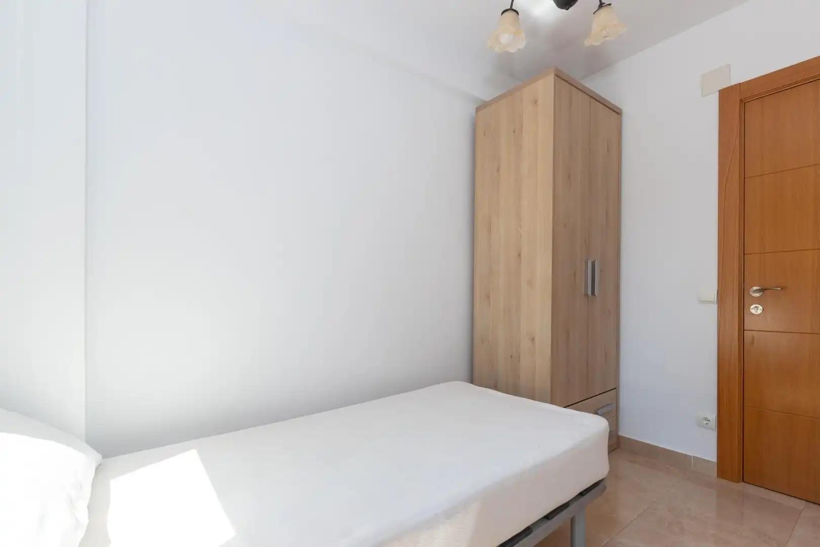 Piso en venta en AYALA, Parque Ayala - Jardín de la Abadía - Huelín