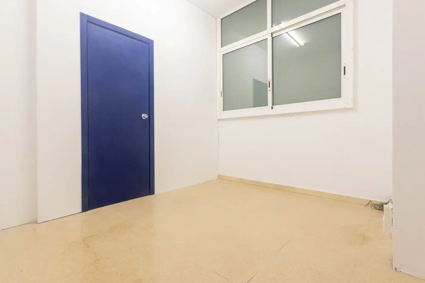 Business premises for sale in Centre - Sant Oleguer, imagen 7