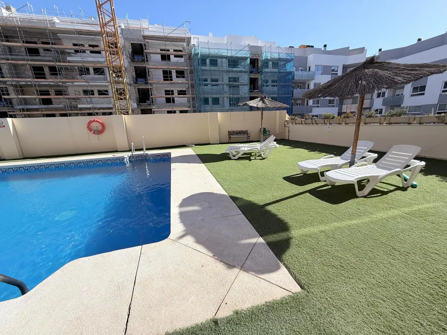Piso con piscina en venta en Torre del Mar, imagen 28