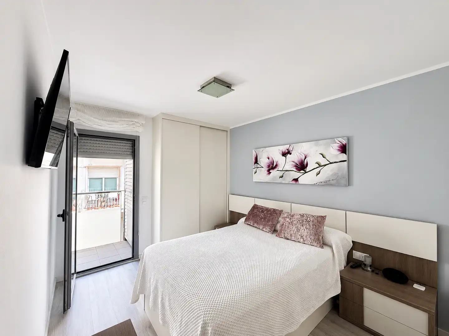 Habitación de Dúplex en venta en Cornellà de Llobregat con Terraza, Trastero y Balcón