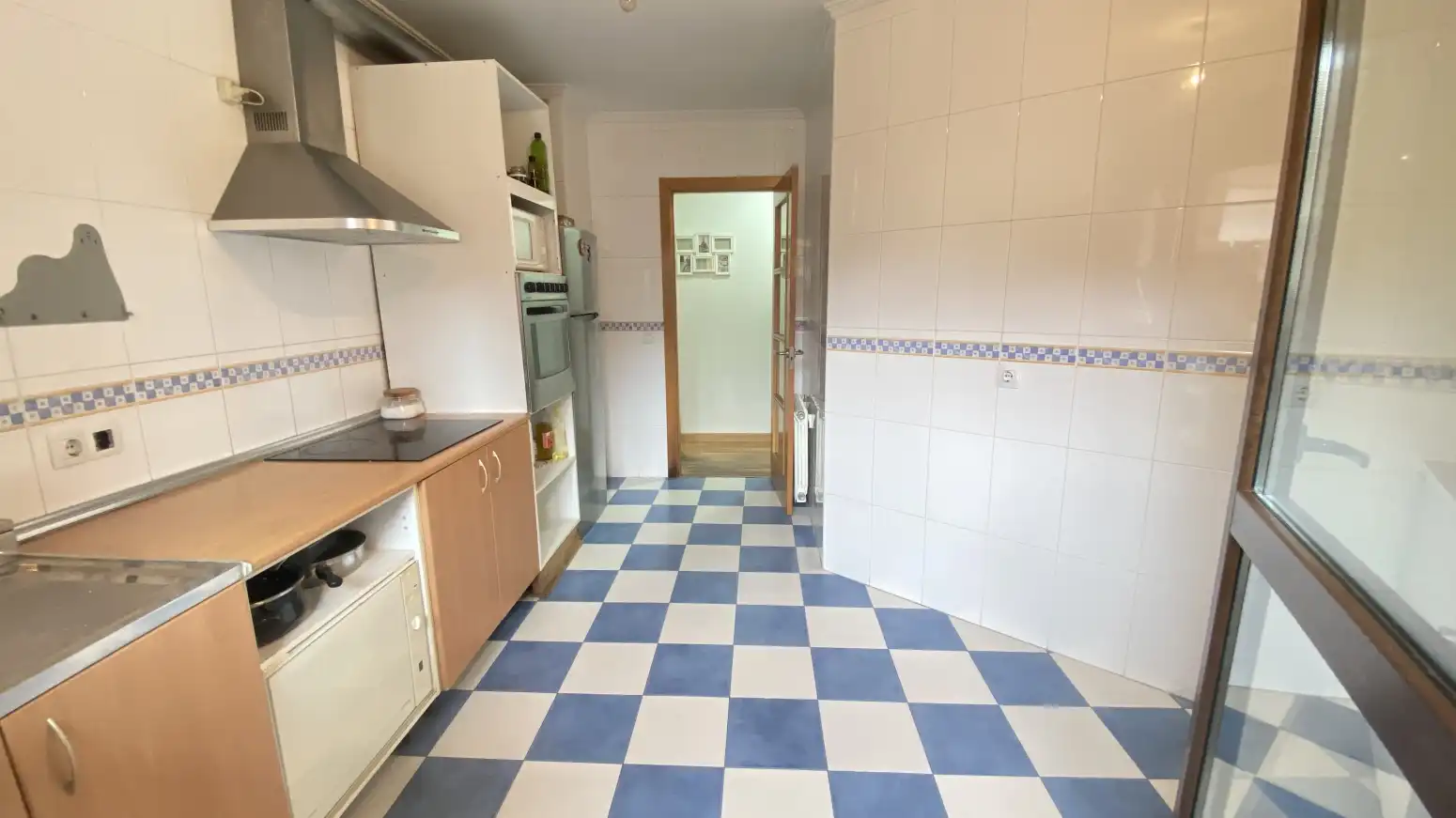 Küche von Wohnung zum Verkauf in Los Corrales de Buelna  mit Heizung, Parkett und Möbliert