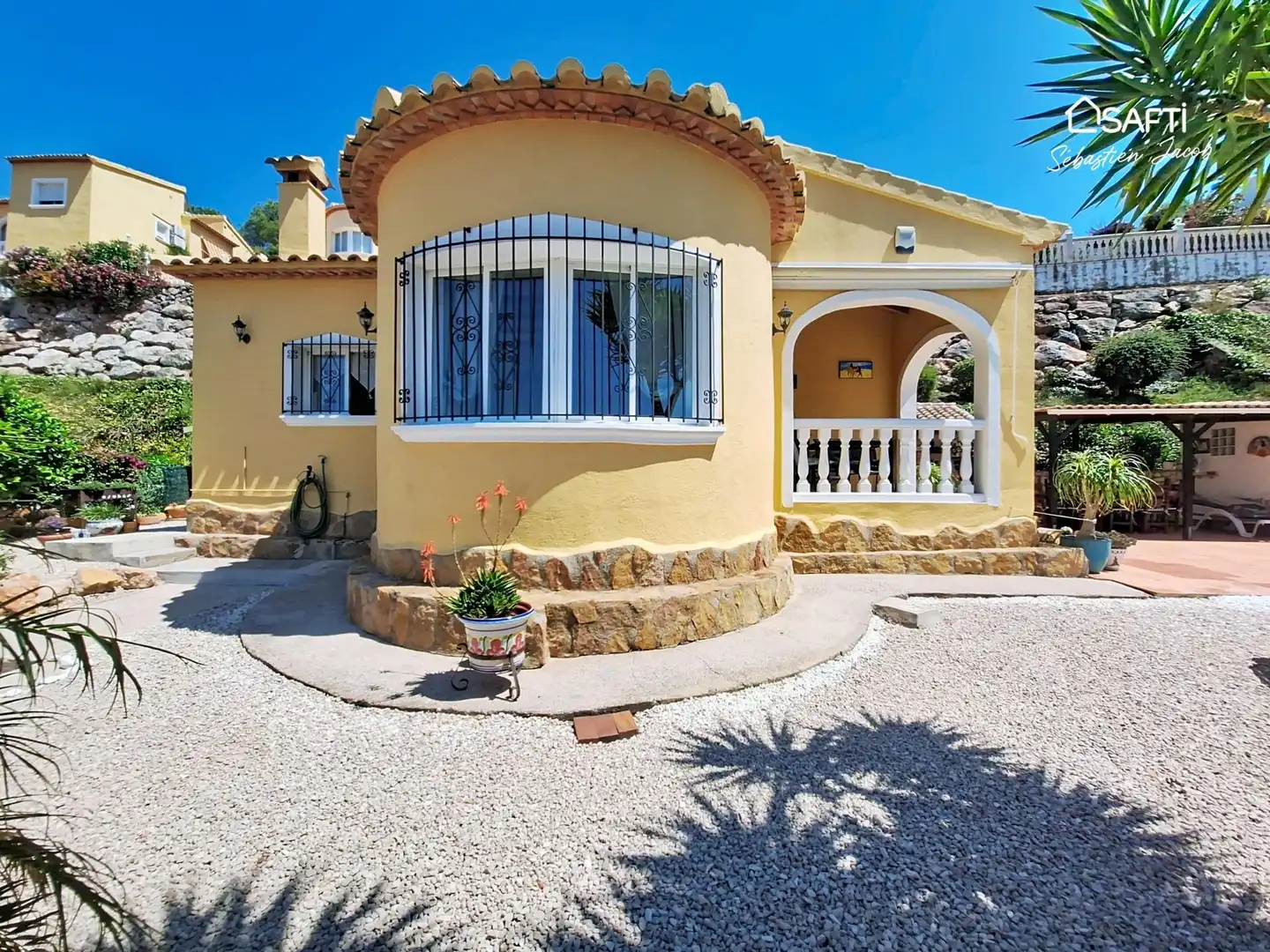Vista exterior de Casa o xalet en venda en Ador amb Terrassa i Piscina