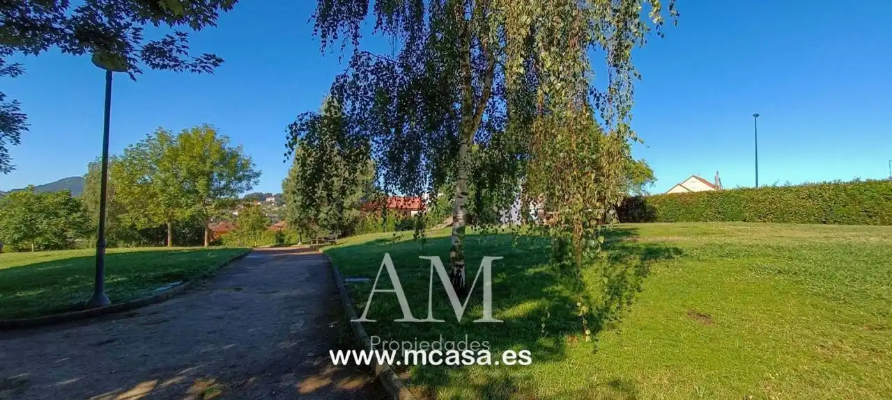 Jardí de Casa o xalet en venda en Vigo  amb Calefacció, Jardí privat i Terrassa