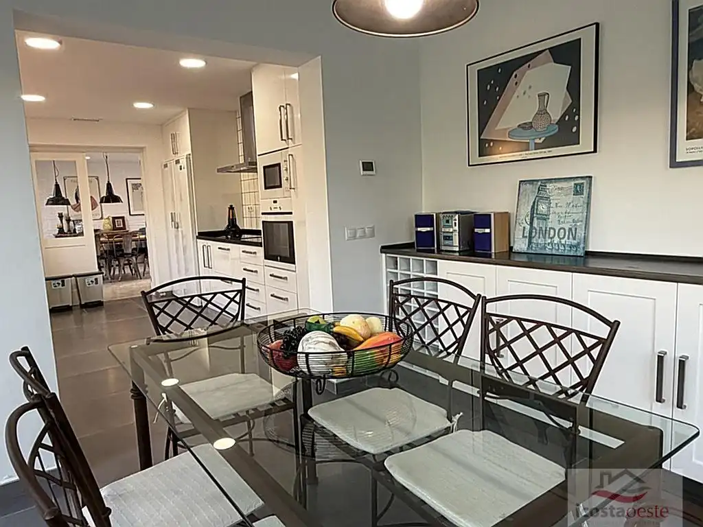 Villa con piscina in vendita a Vistahermosa - Fuentebravía, imagen 4