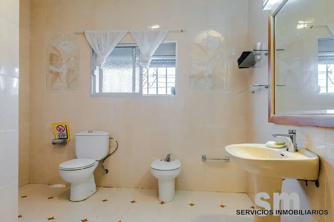 Badezimmer von Residential zum Verkauf in Paymogo