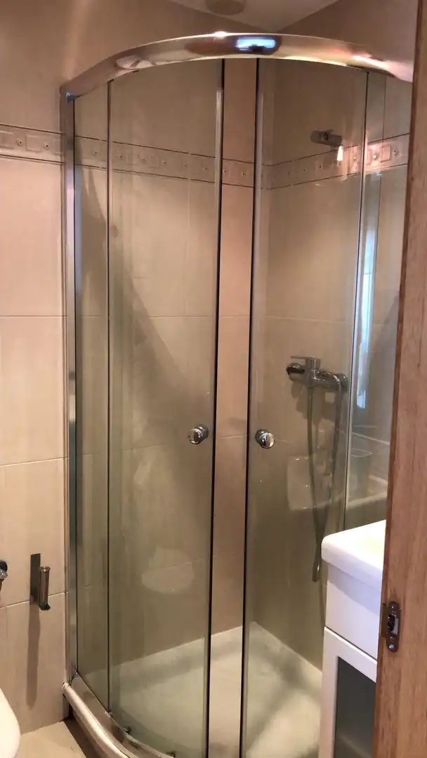 Badezimmer von Wohnungen zur Miete in Lugo mit Heizung und Möbliert