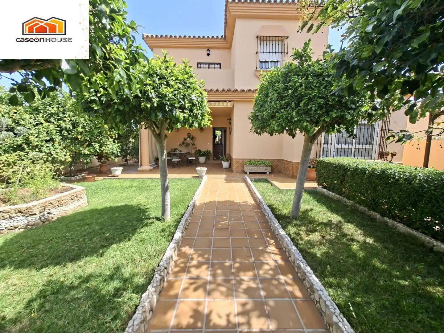 Jardí de Casa o xalet en venda en Chiclana de la Frontera amb Jardí privat