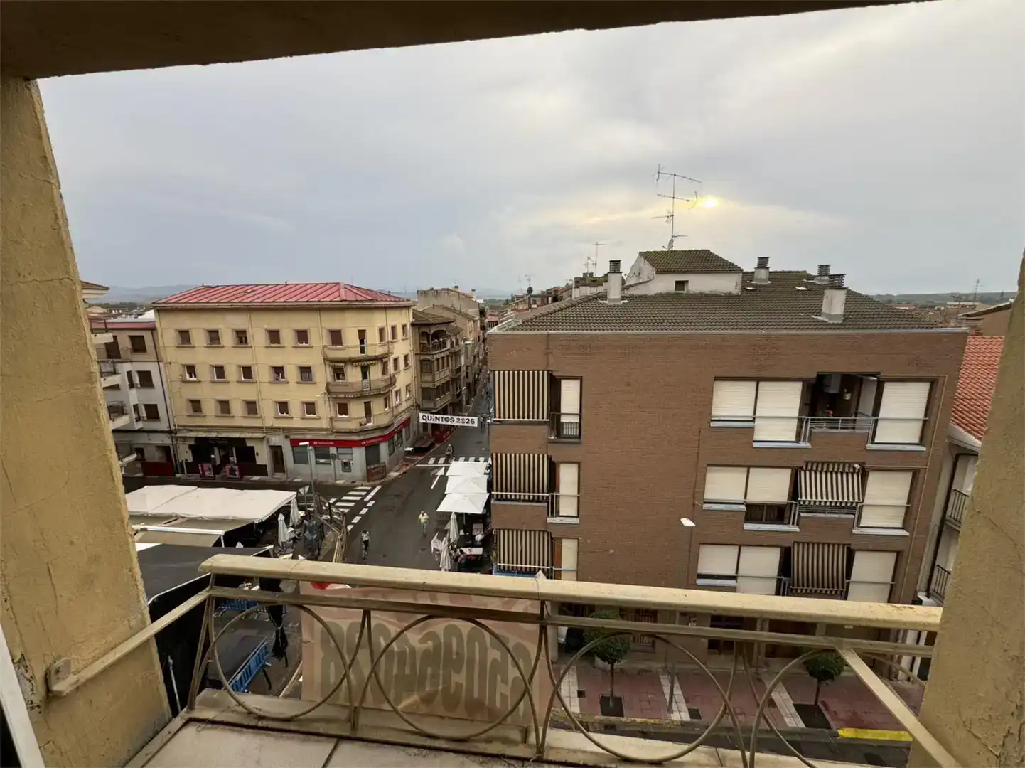 Vista exterior de Piso en venta en Azagra con Parquet y Amueblado