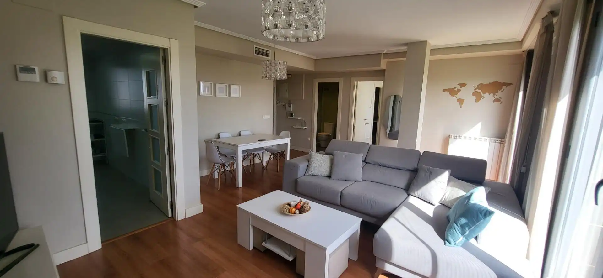 Attic for rent in Feria