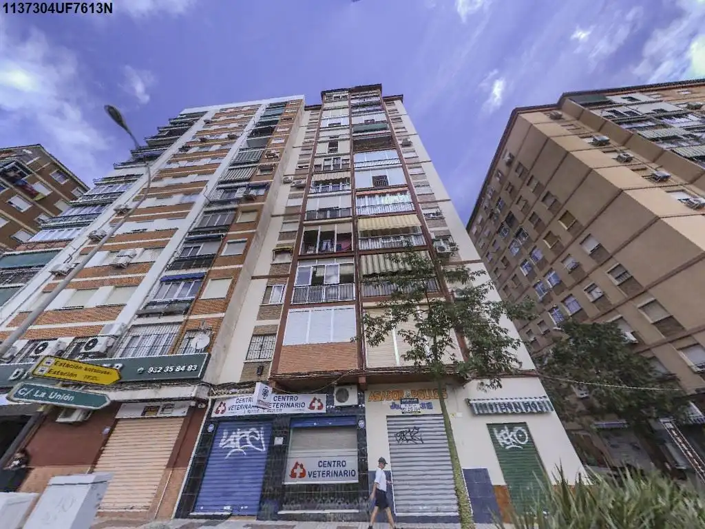 Pis amb terrassa en venda a Calle Eduardo R España 4