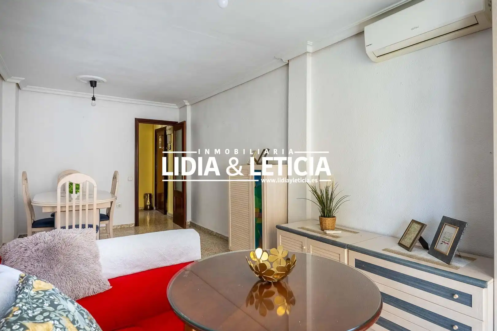 Bedroom of Flat for sale in Alcalá de Guadaira  with Air Conditioner, Terrace and Furnished