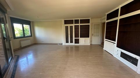 Photo 4 of Flat to rent in Calle Coto Blanco, Zona Monte El Pilar, Madrid