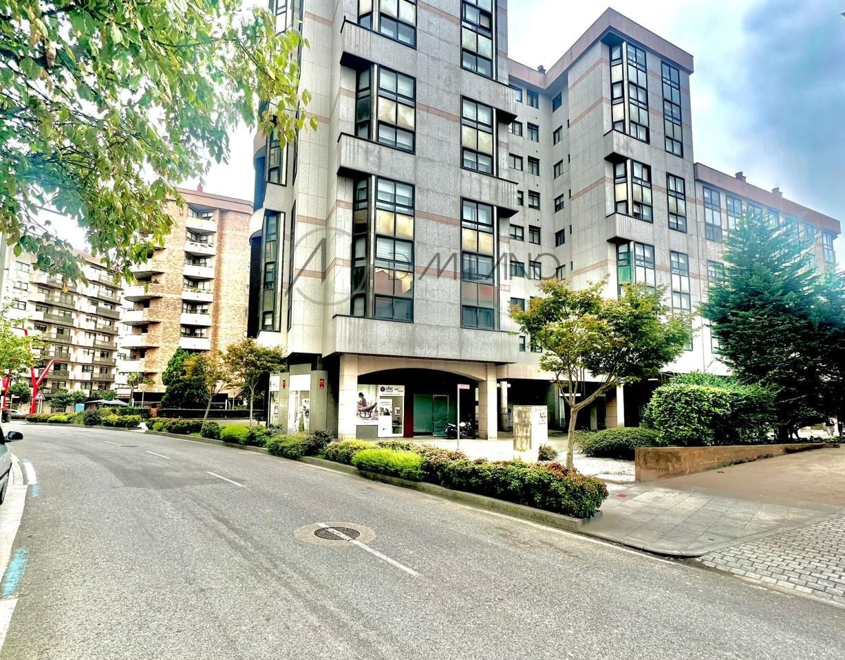 Vista exterior de Pis en venda en Vigo  amb Calefacció, Parquet i Traster