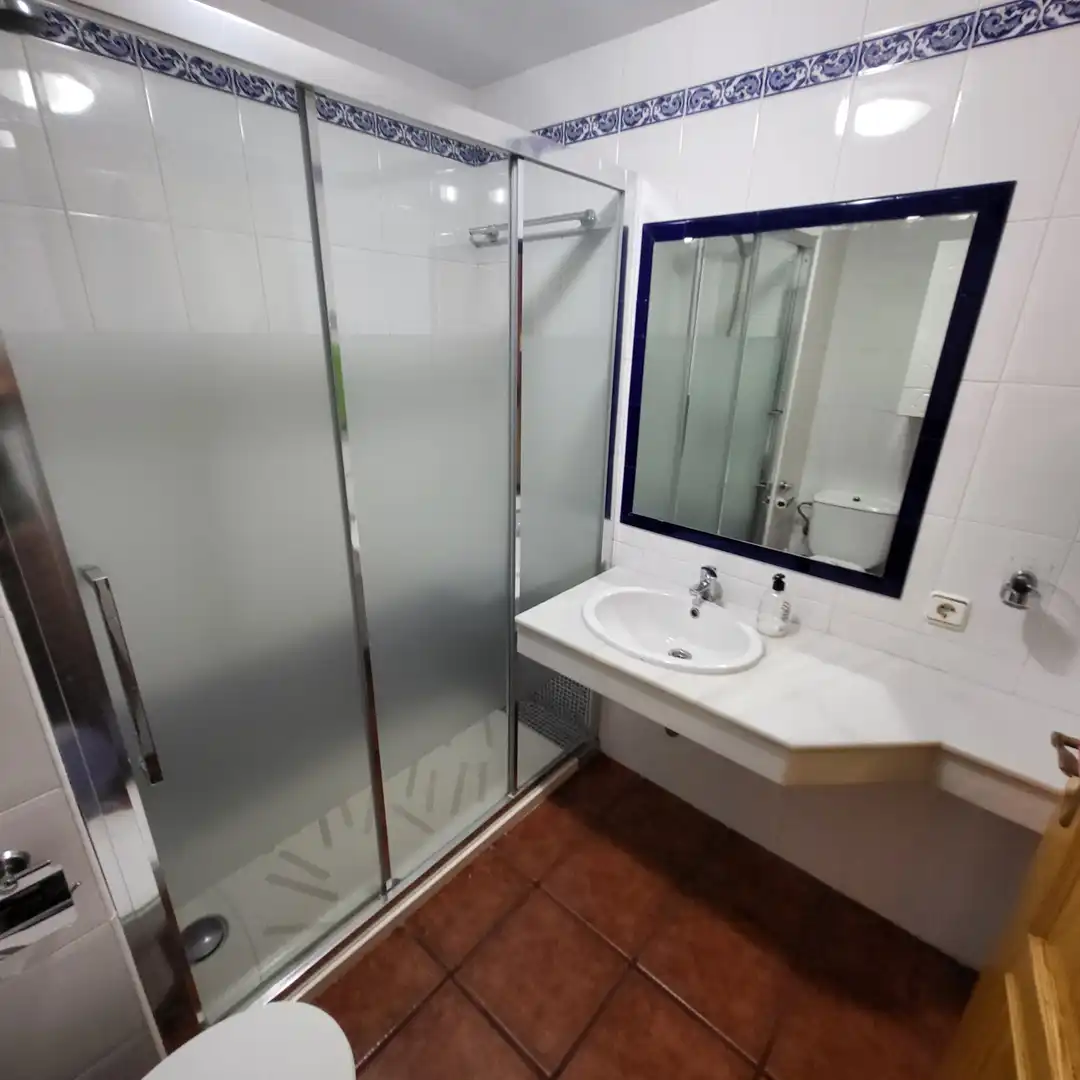 Bany de Planta baixa en venda en Estepona amb Jardí privat, Terrassa i Piscina