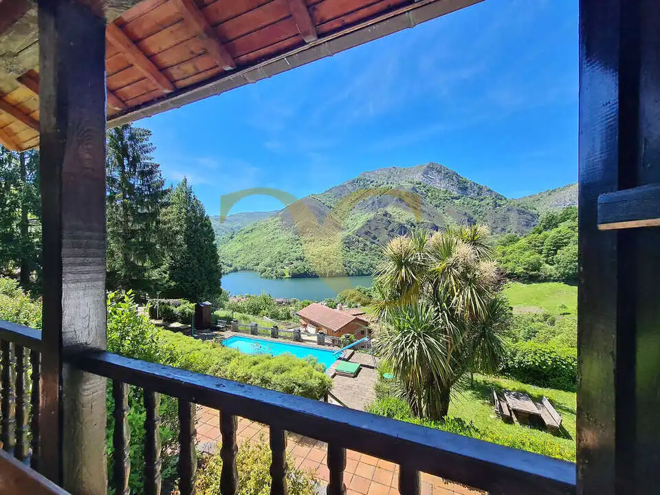 Terraza de Casa o chalet en venta en Caso con Calefacción, Jardín privado y Terraza