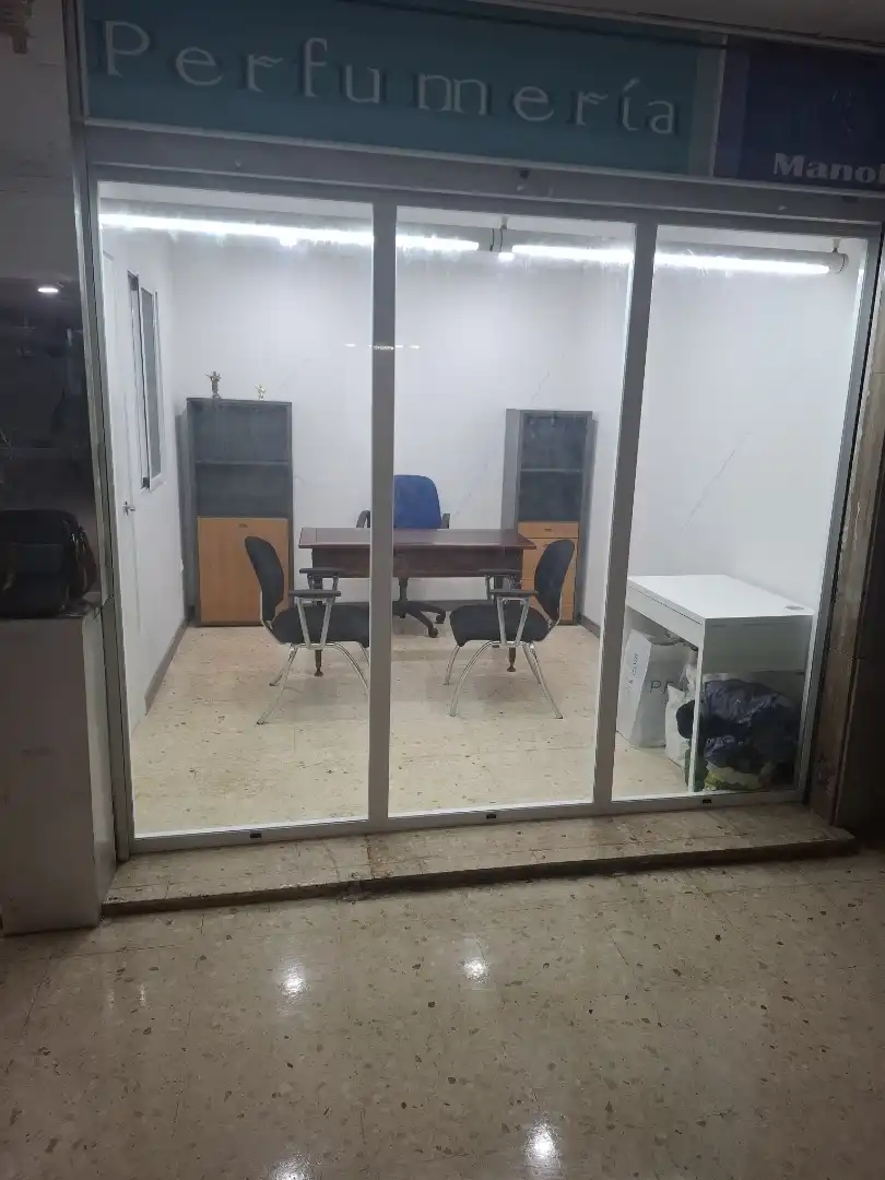 Local en venta en Alicante / Alacant con Aire acondicionado