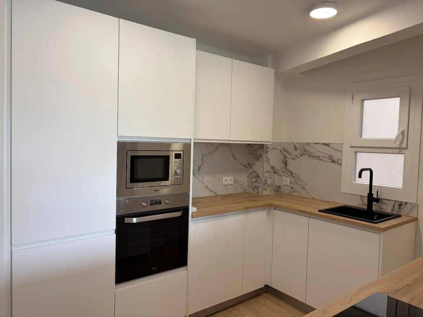 Cuina de Pis en venda en Málaga amb Aire condicionat