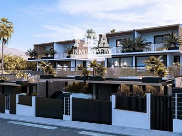 Maison mitoyenne avec piscine à vendre à Segur de Calafell