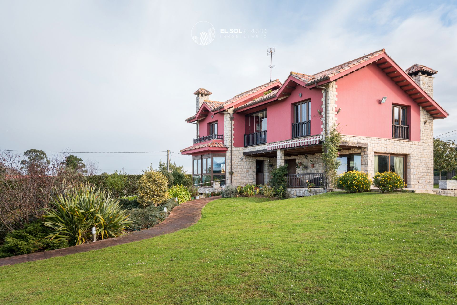 Casa o chalet en venta en Camino del Chamurru, 88, Cabueñes, Somió - Cabueñes