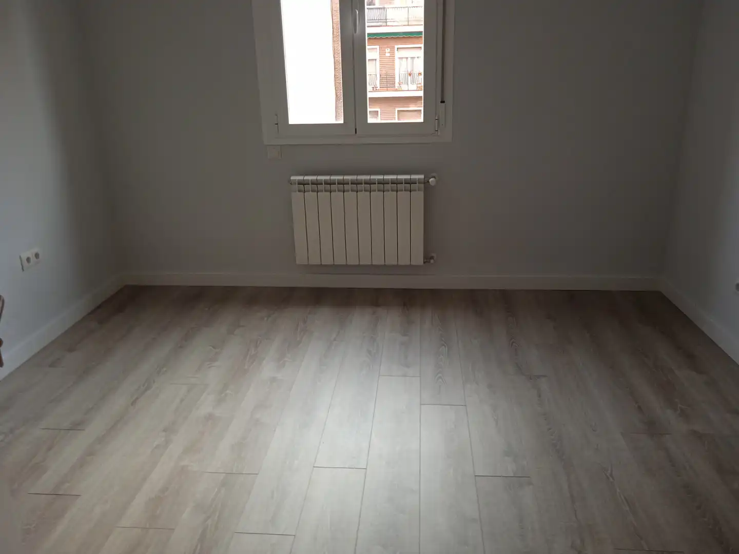 Schlafzimmer von Wohnung zur Miete in Madrid mit Klimaanlage, Heizung und Parkett