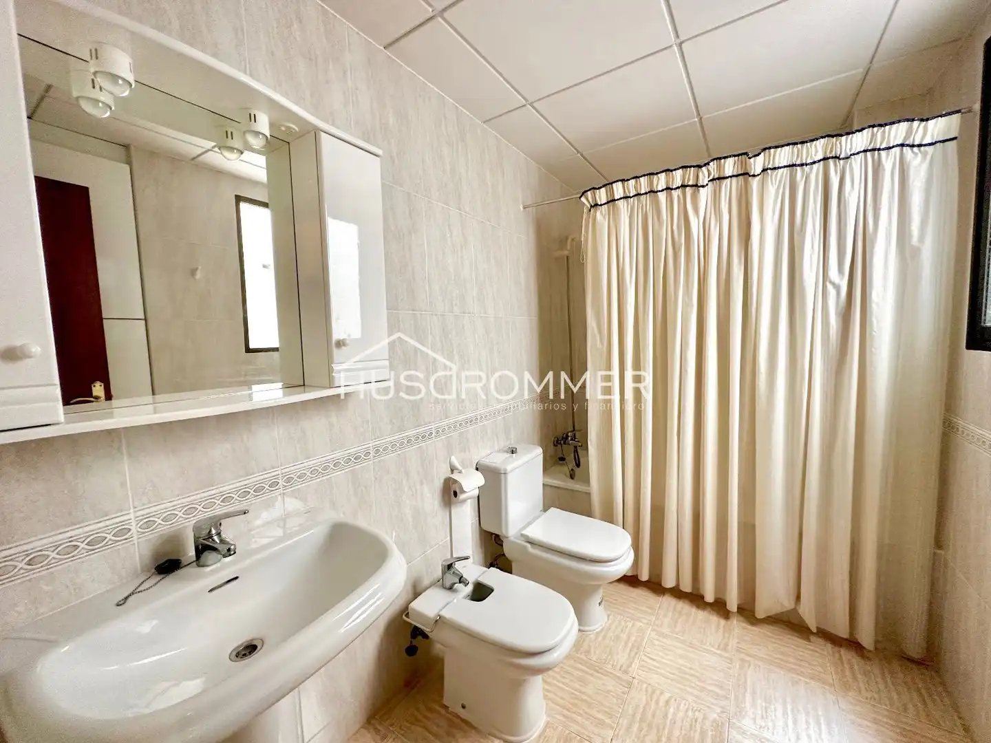 Houses for sale in calvario, El Pilar
