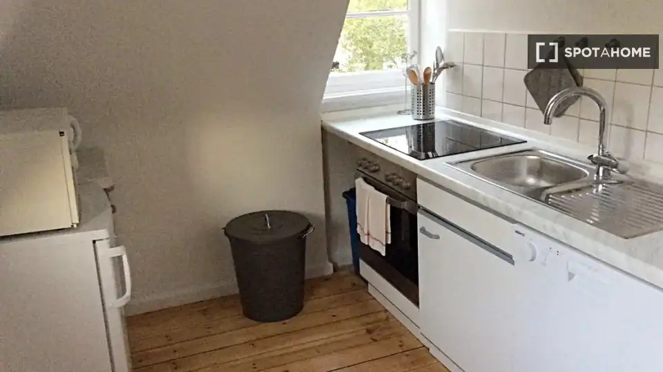 Cocina de Apartamento para compartir en Tamarite de Litera con Aire acondicionado, Terraza y Amueblado