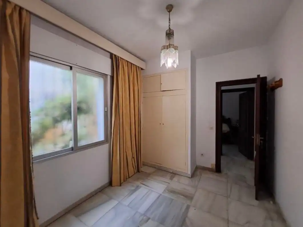 Bedroom of Buildings for sale in Marbella