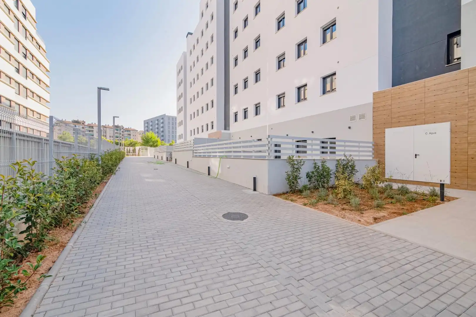 Vista exterior de Pis en venda en Granada amb Aire condicionat, Calefacció i Terrassa