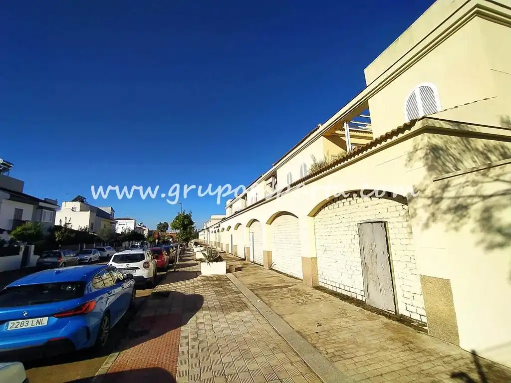 Local en venta en Calle Séneca, 12, Valencina de la Concepción