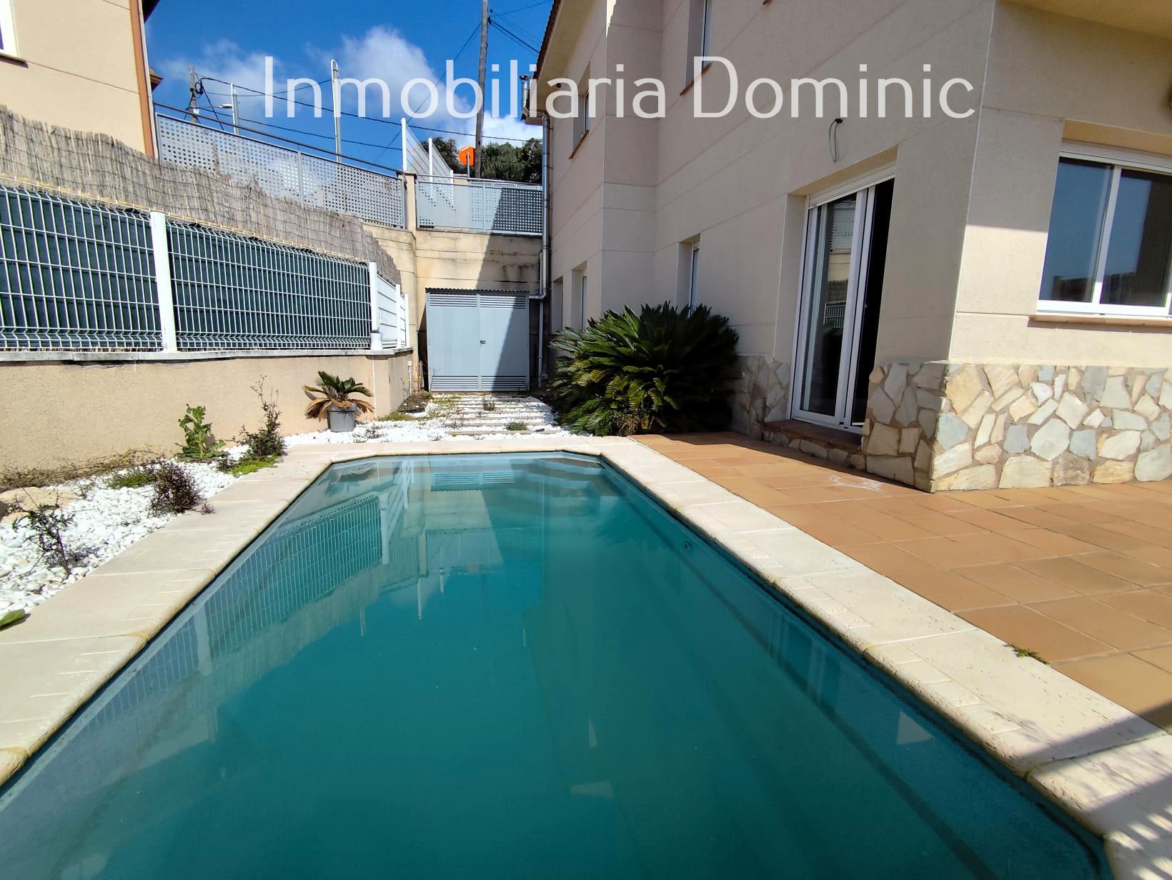Swimming pool of Single-family semi-detached for sale in Vidreres  with Swimming Pool