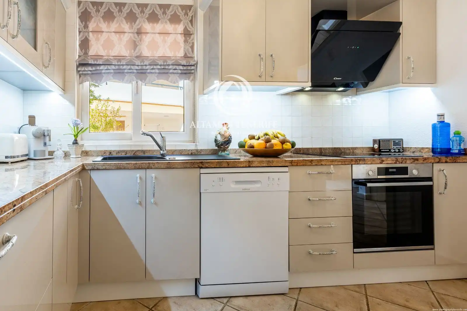 Maison mitoyenne avec terrasse à vendre à Los Cristianos, imagen 18