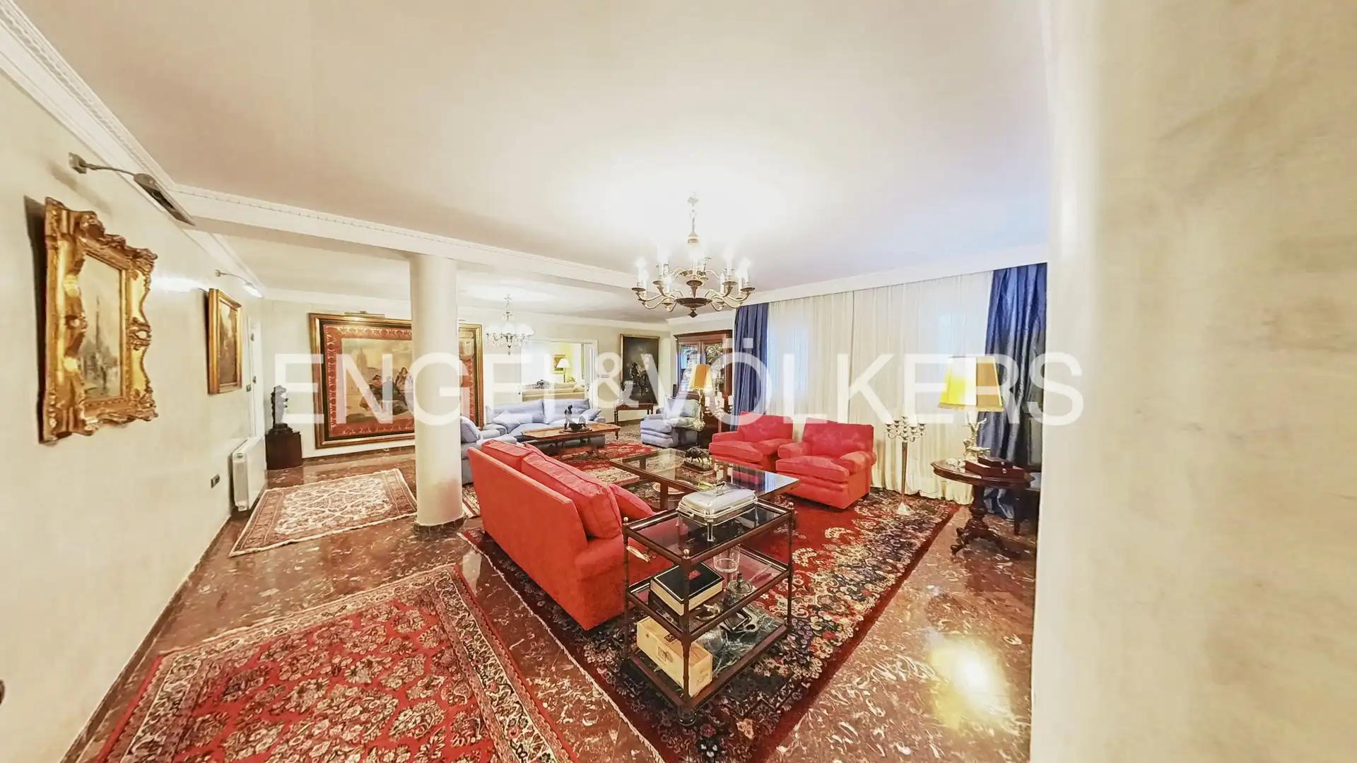 Living room of Flat for sale in Sevilla  with Air Conditioner, Heating and Terrace