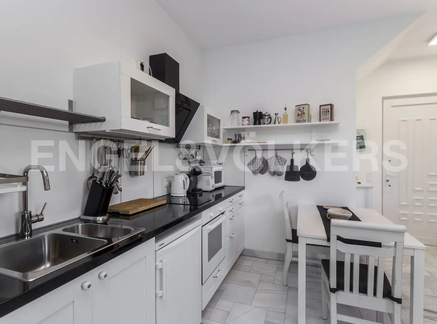 Cuina de Casa o xalet en venda en Calafell amb Aire condicionat, Calefacció i Jardí privat