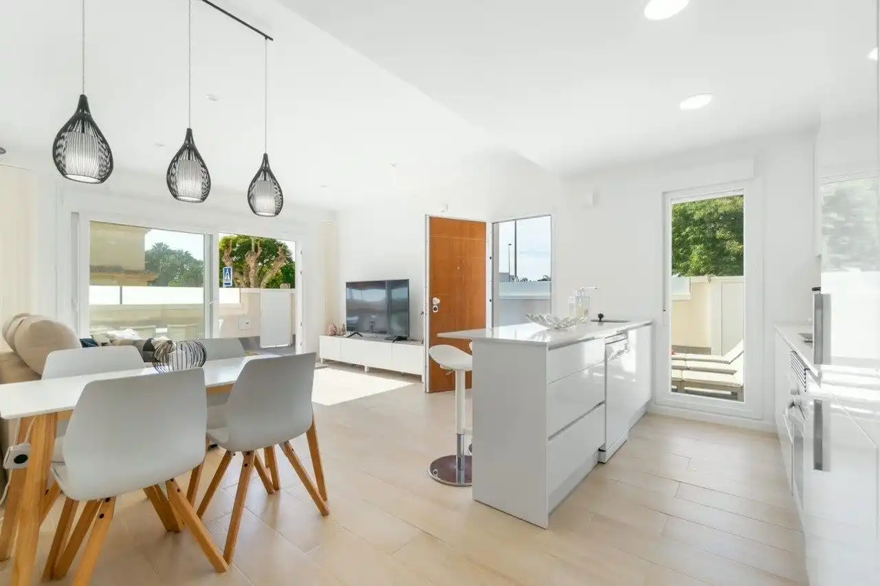 Chalet con piscina en venta en Pilar de la Horadada ciudad, imagen 12