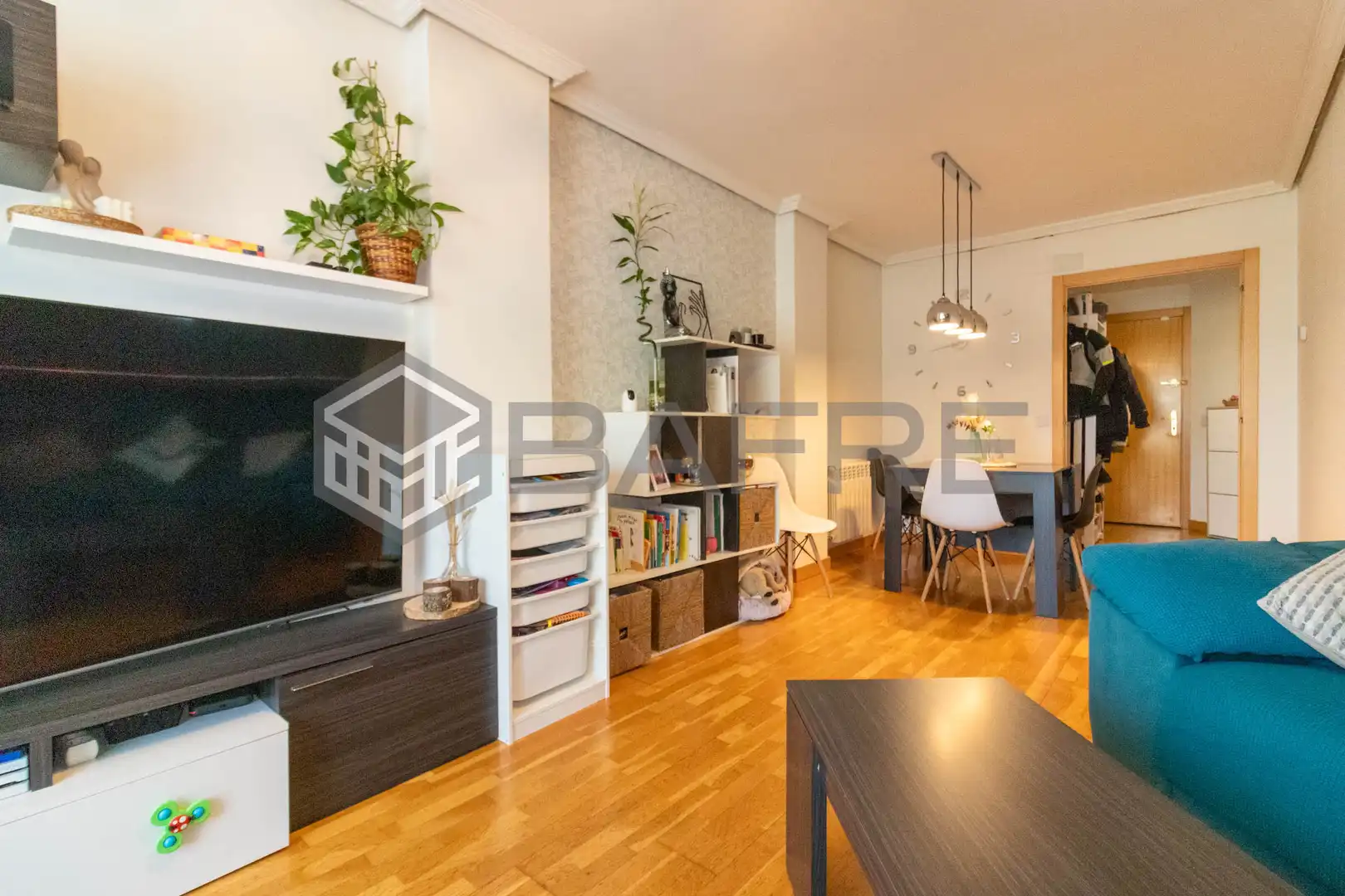 Exterior view of Flat for sale in Madrid  with Air Conditioner, Heating and Parquet flooring