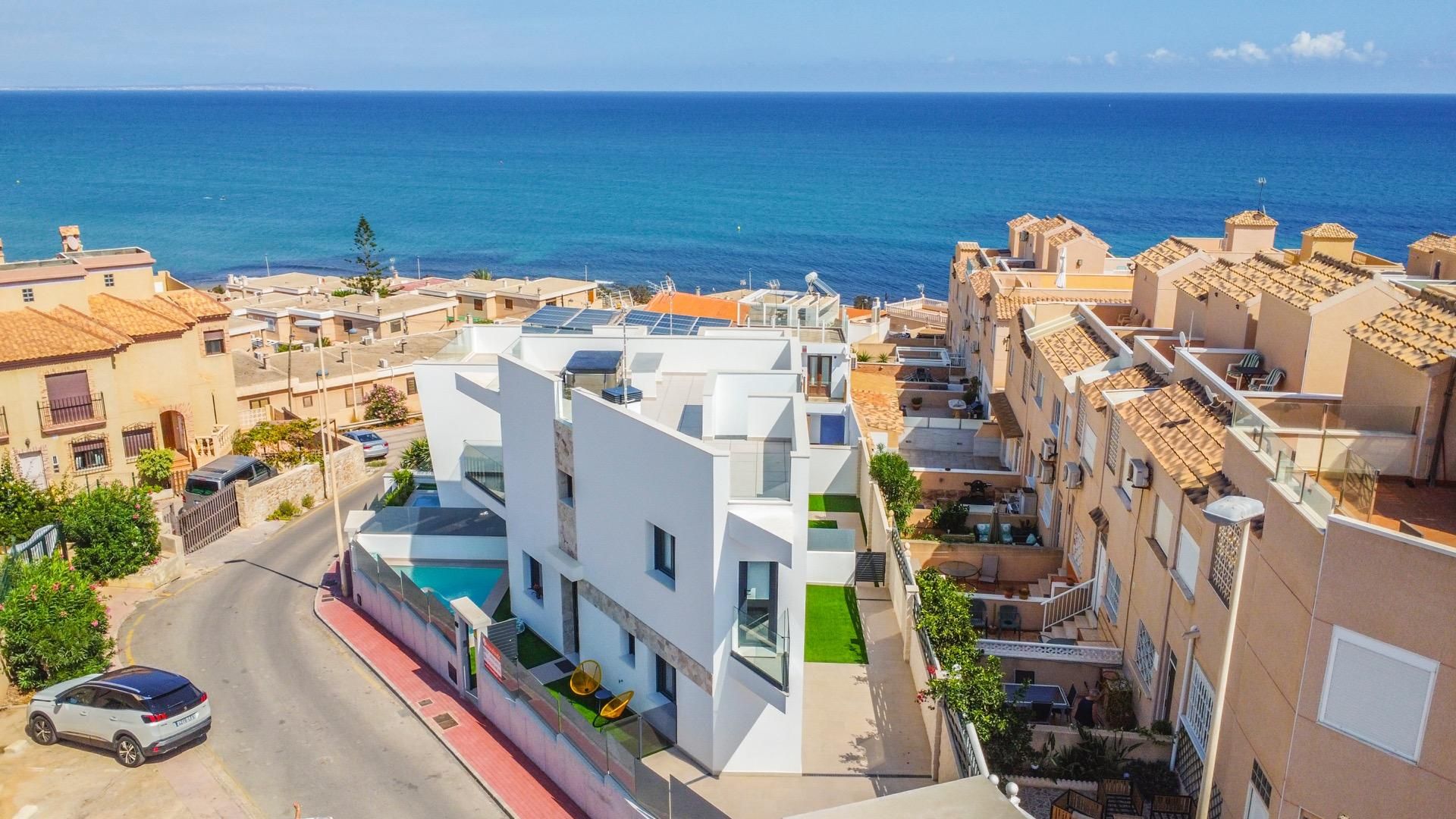 Exterior view of House or chalet for sale in Vélez-Rubio  with Air Conditioner, Heating and Private garden