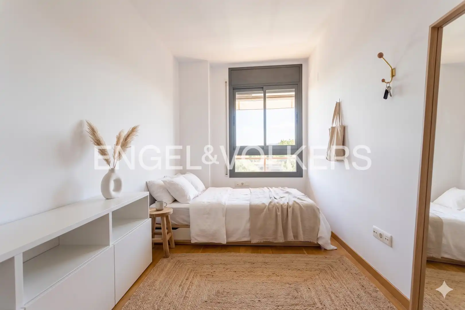 Bedroom of Flat for sale in Sant Cugat del Vallès  with Heating, Private garden and Parquet flooring