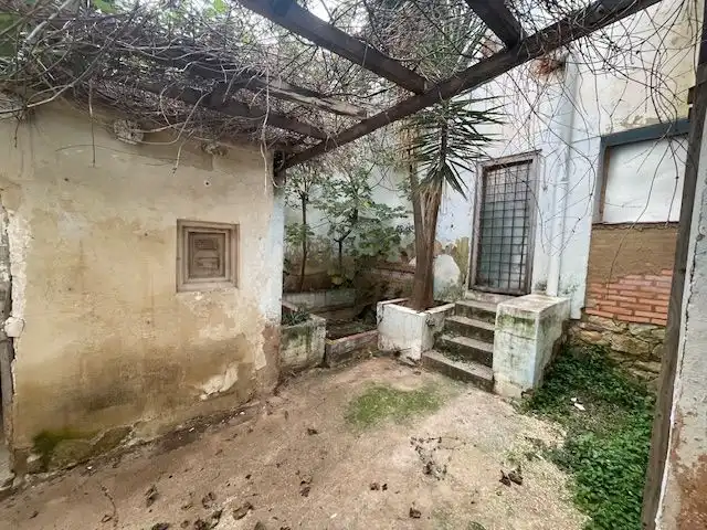 Casa adosada en venda a Belchite
