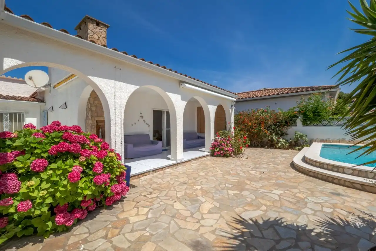 Casa con piscina in vendita a Cap Ras - Creus - Falconera, imagen 10