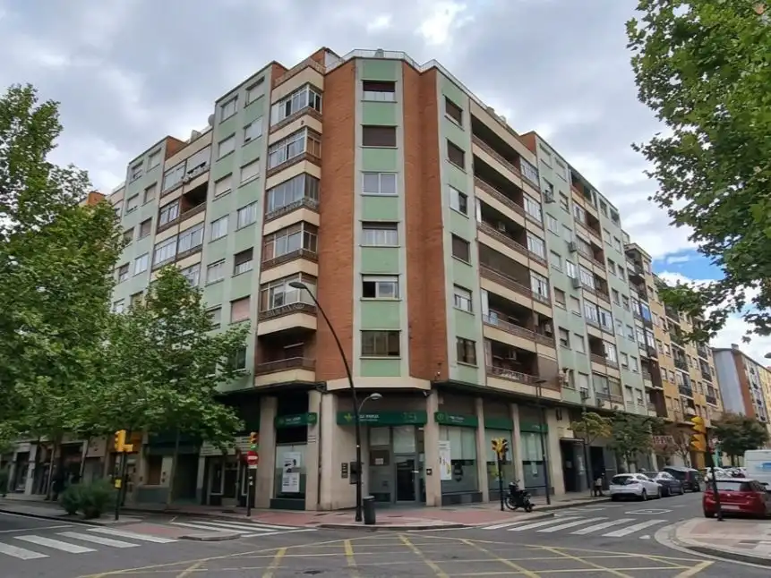 Vista exterior de Pis en venda en Zaragoza amb Aire condicionat, Calefacció i Terrassa