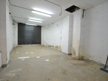 Business premises for sale in Carrer de Carcaixent