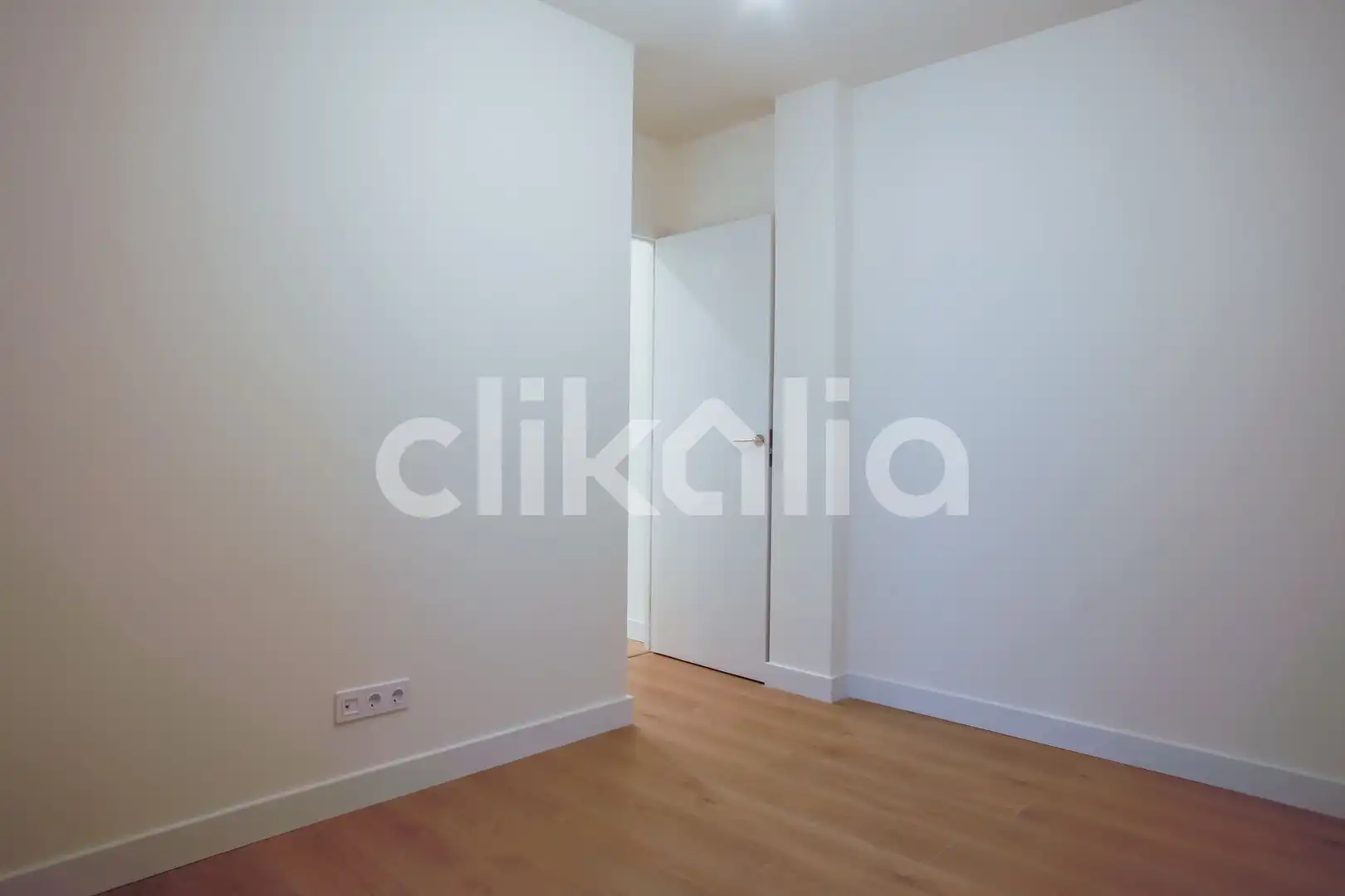 Habitación de Piso en venta en Madrid con Aire acondicionado y Calefacción
